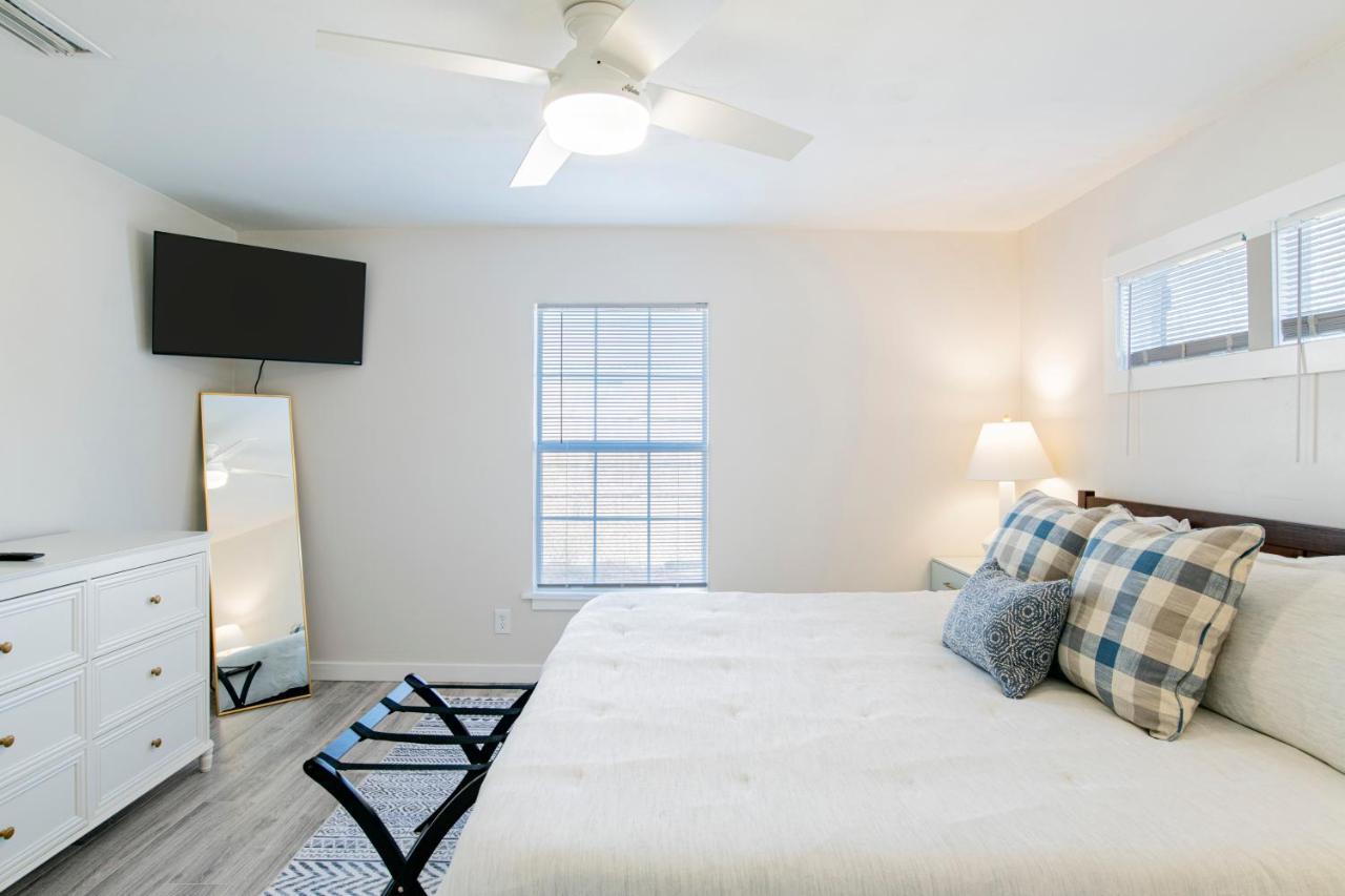 House In Mobile Newly Renovated! Quiet & Centrally Located! Εξωτερικό φωτογραφία