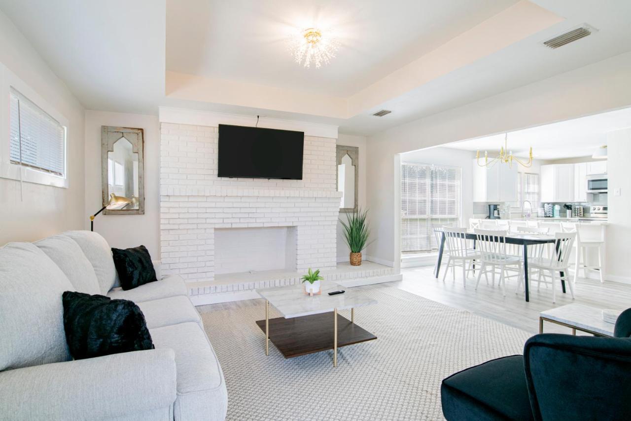 House In Mobile Newly Renovated! Quiet & Centrally Located! Εξωτερικό φωτογραφία